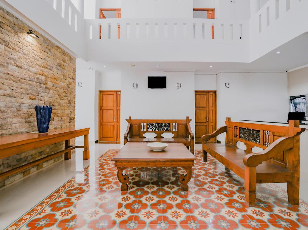 Oyo 3980 Lestari Residence Seminyak Esterno foto