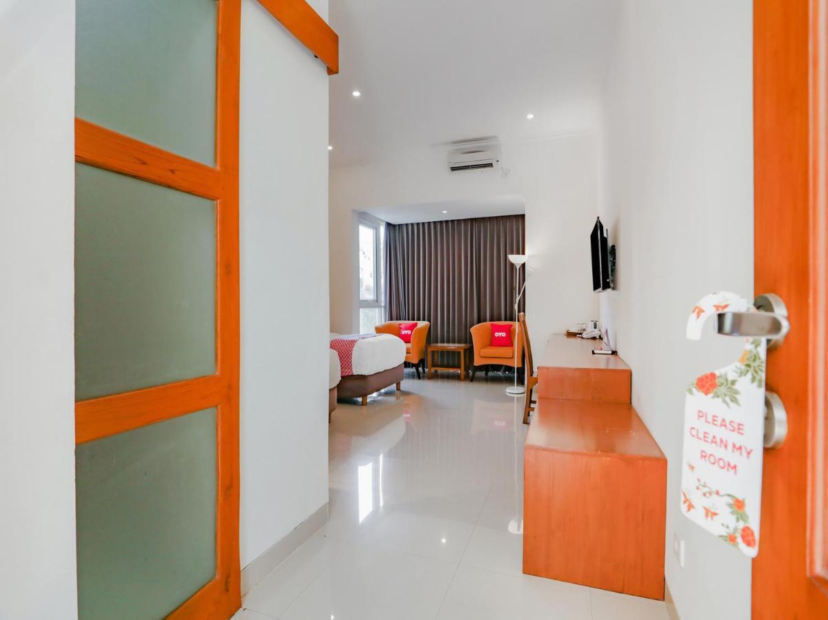 Oyo 3980 Lestari Residence Seminyak Esterno foto