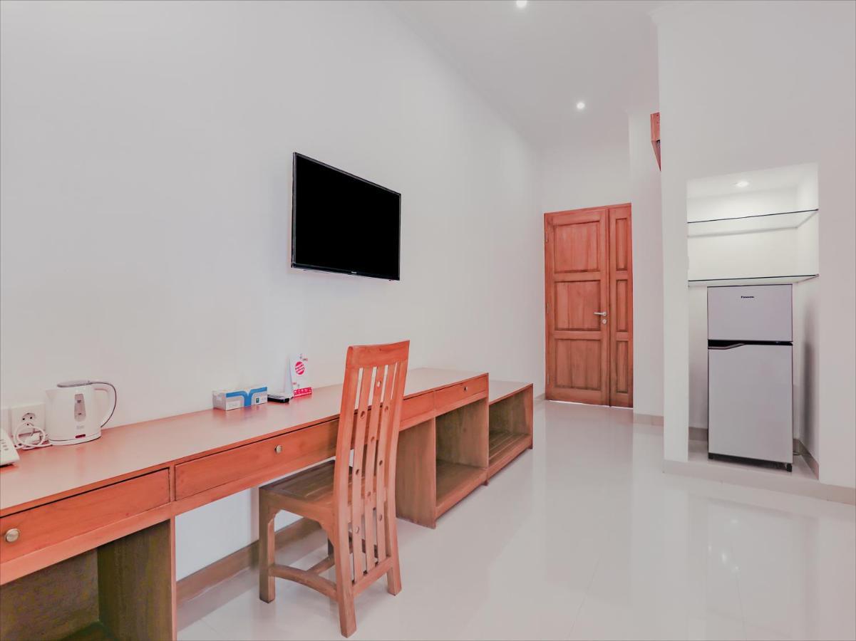 Oyo 3980 Lestari Residence Seminyak Esterno foto